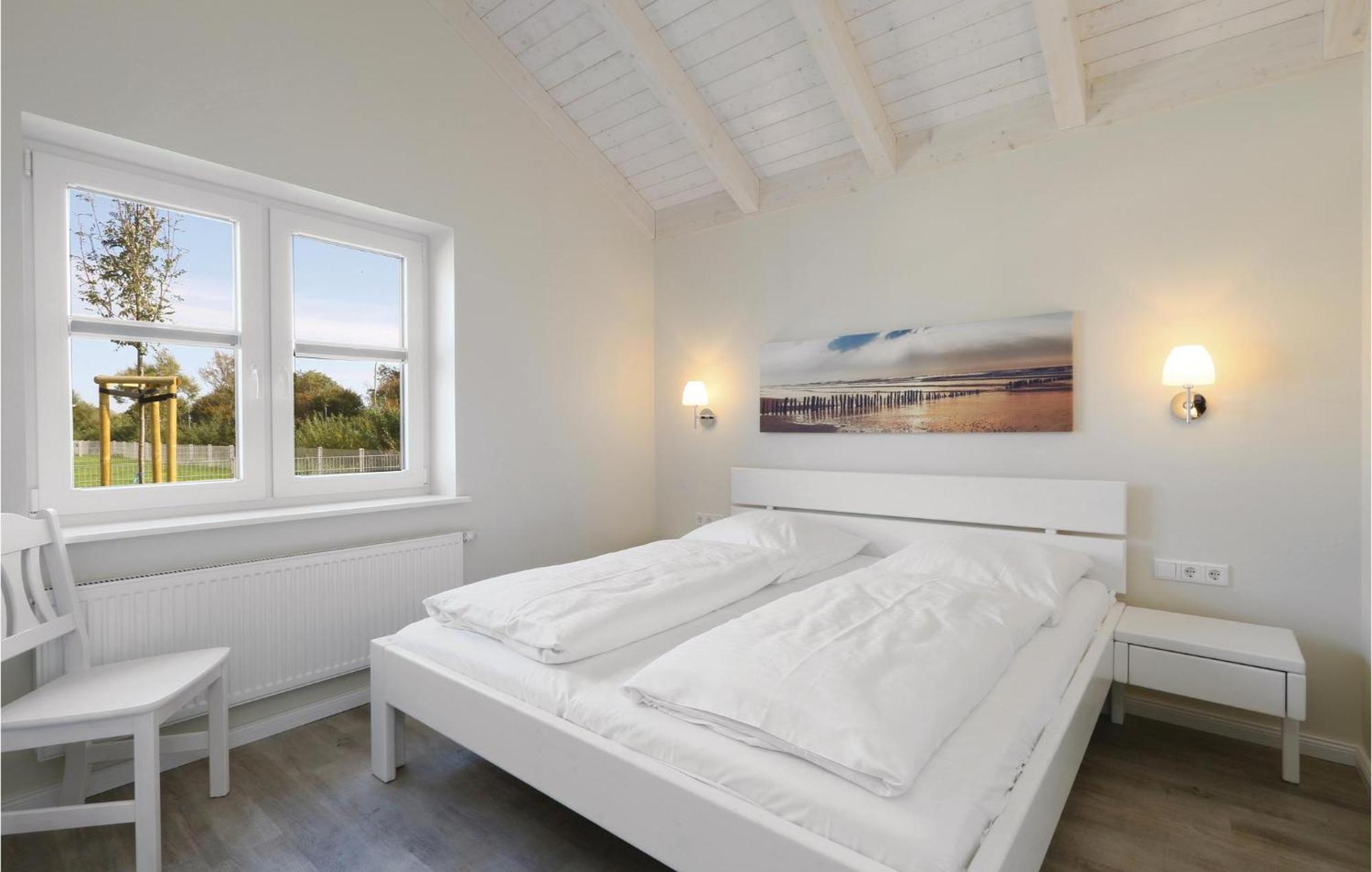 Awesome Home In Dagebuell With Kitchen Eksteriør bilde