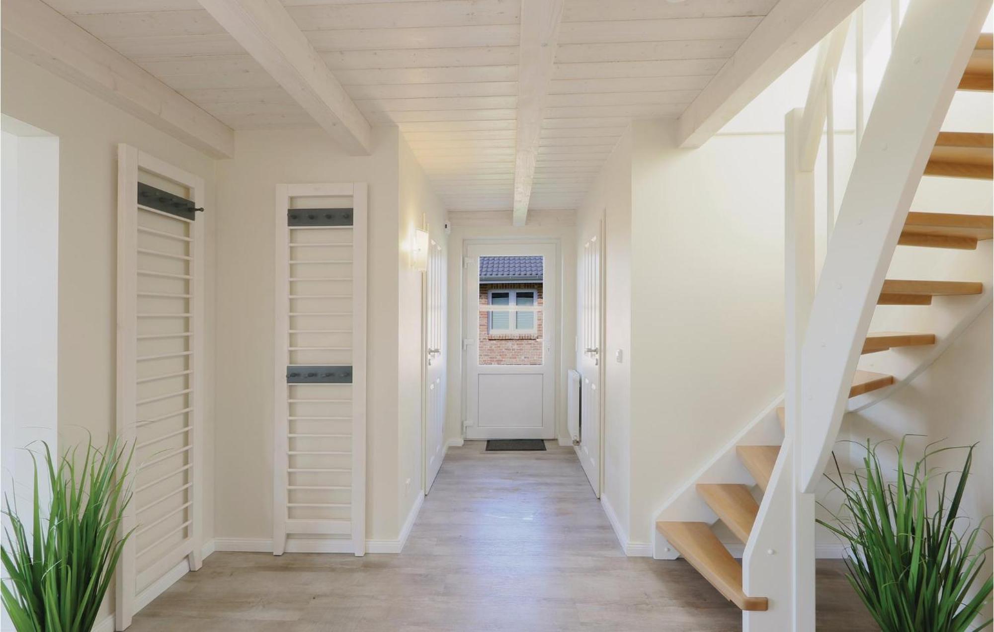 Awesome Home In Dagebuell With Kitchen Eksteriør bilde