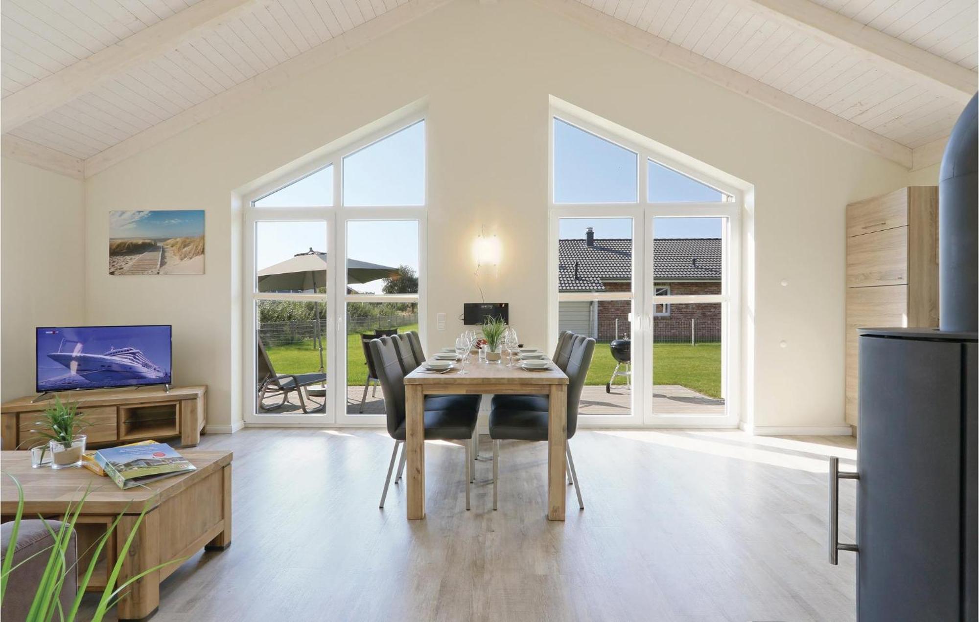 Awesome Home In Dagebuell With Kitchen Eksteriør bilde